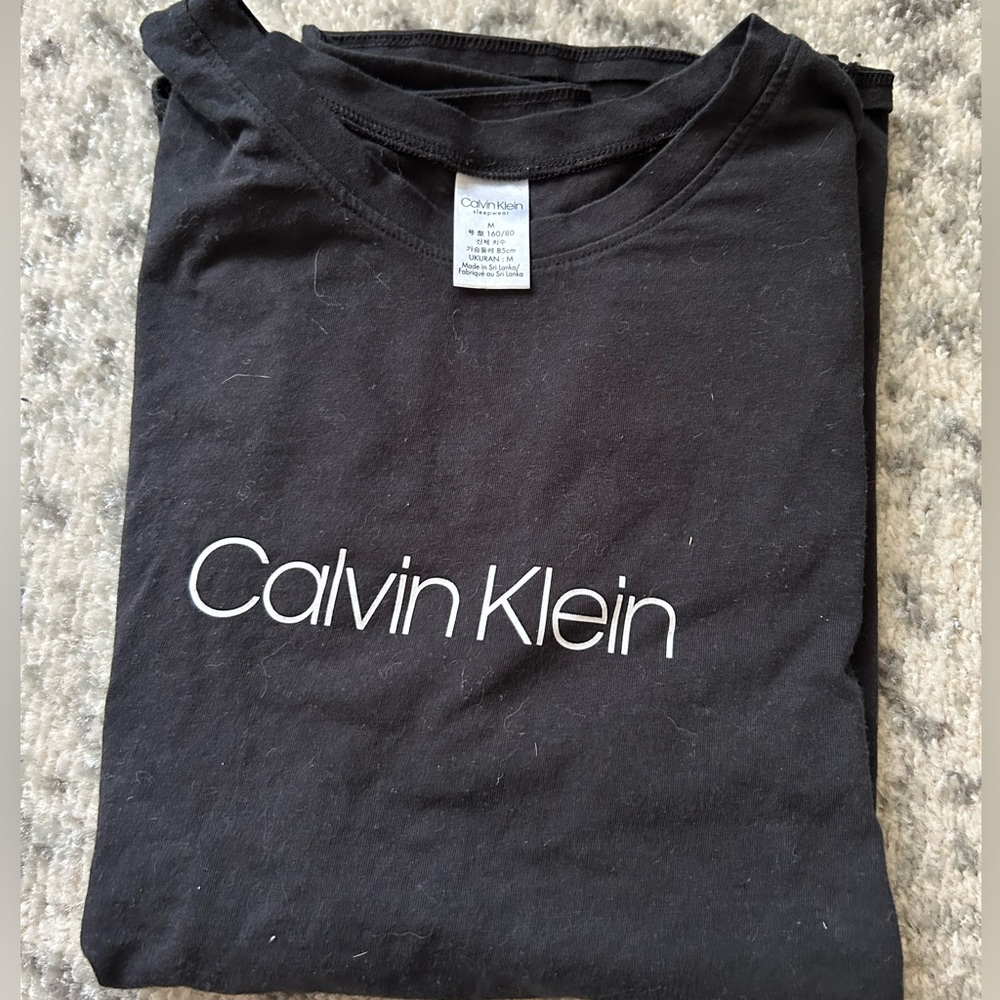 Calvin Klein PJ set - tshirt and shorts